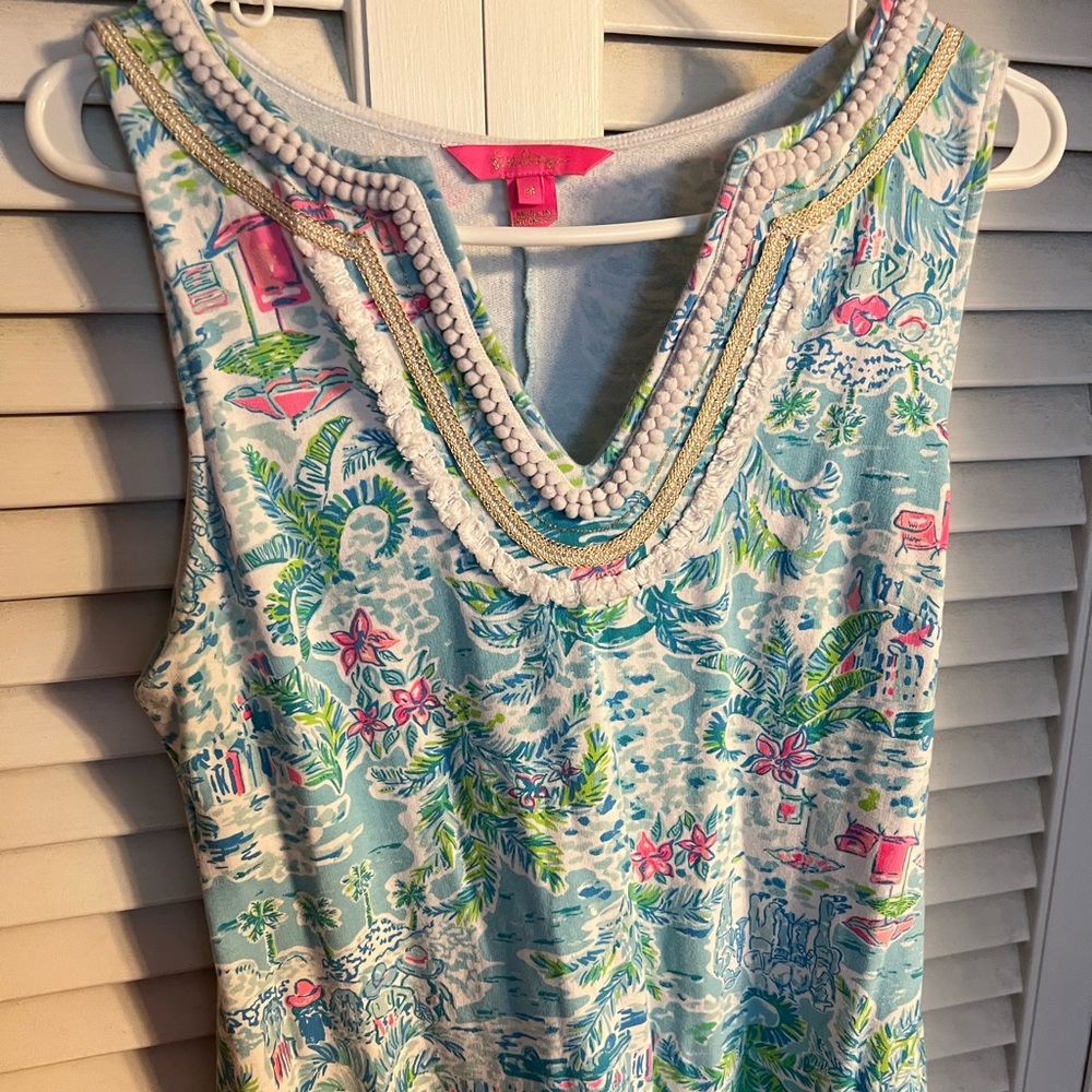 Lilly Pulitzer’s shift dress 
EUC
Pet free home
Non smoking house 
Size M